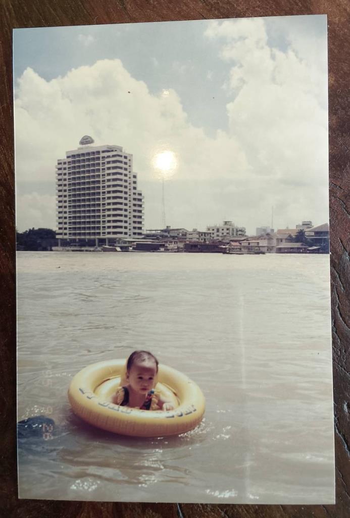 ภาพรดาในวัยเด็ก กับความผูกพันที่มีต่อแม่น้ำเจ้าพระยา
