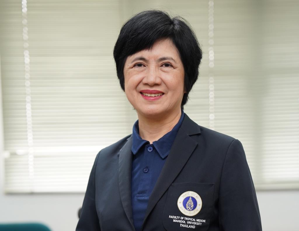 ศาสตราจารย์ ดร.นริศรา จันทราทิตย์ ภาควิชาจุลชีววิทยาและอิมมิวโนวิทยา คณะเวชศาสตร์เขตร้อน มหาวิทยาลัยมหิดล