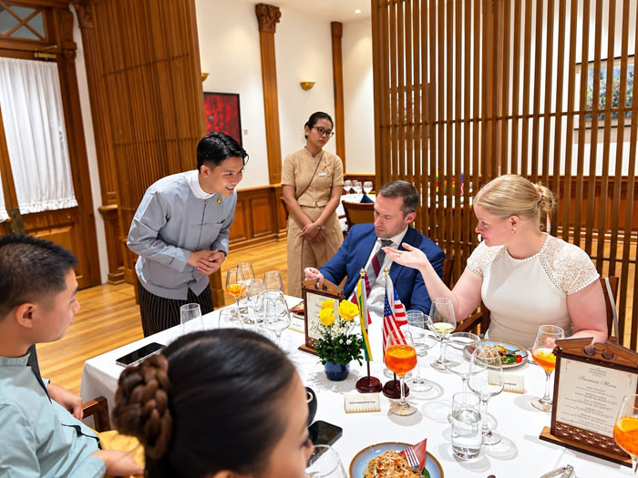 งานเลี้ยงหรู American Sips at Myanmar on the Plate เพื่อเปิดตัวไวน์อเมริกันที่สามารถดื่มคู่กับอาหารเมียนมา