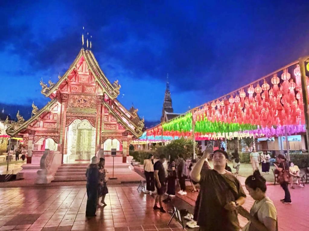 ภาพ: วัดพระธาตุหริภุญชัย วรมหาวิหาร จังหวัดลำพูน