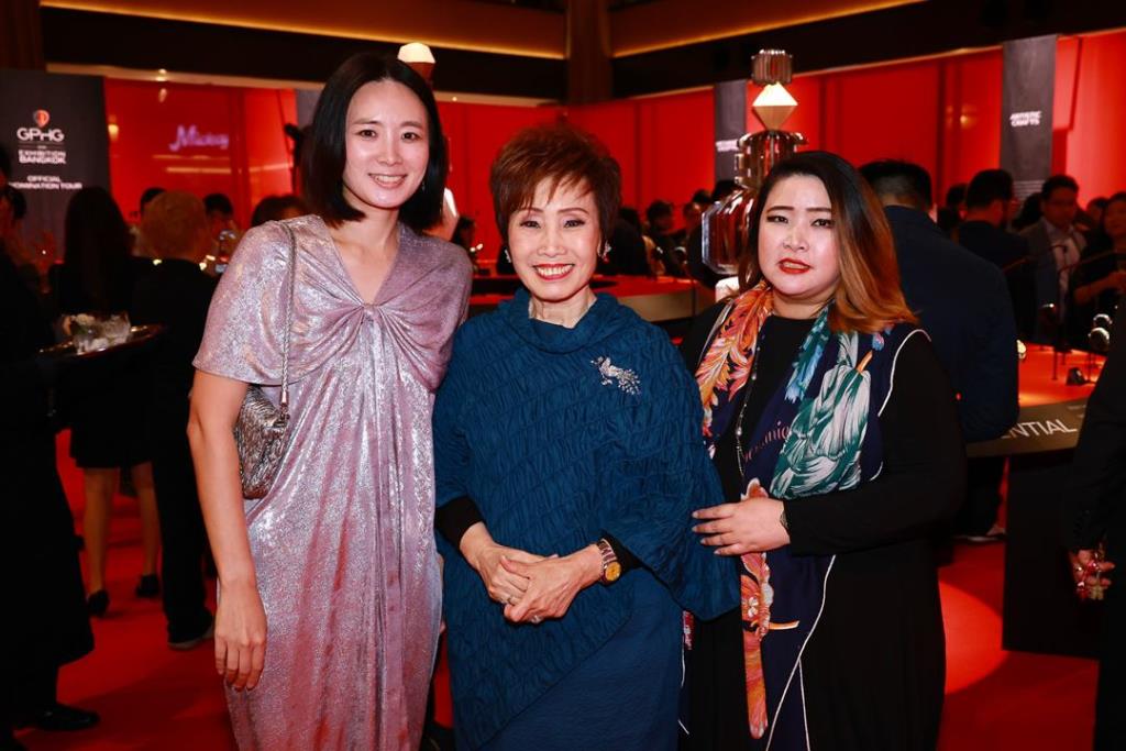 ณิชยา เอครพานิช, วิภาดา - ณฐินี ธรรมาวรานุคุปต์