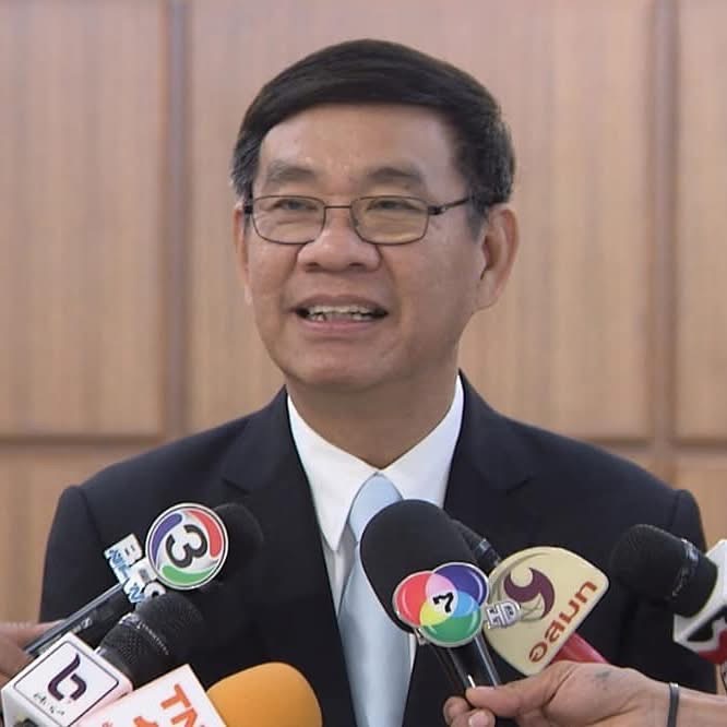 นายสมชัย ศรีสุทธิยากร อดีตกรรมการการเลือกตั้ง