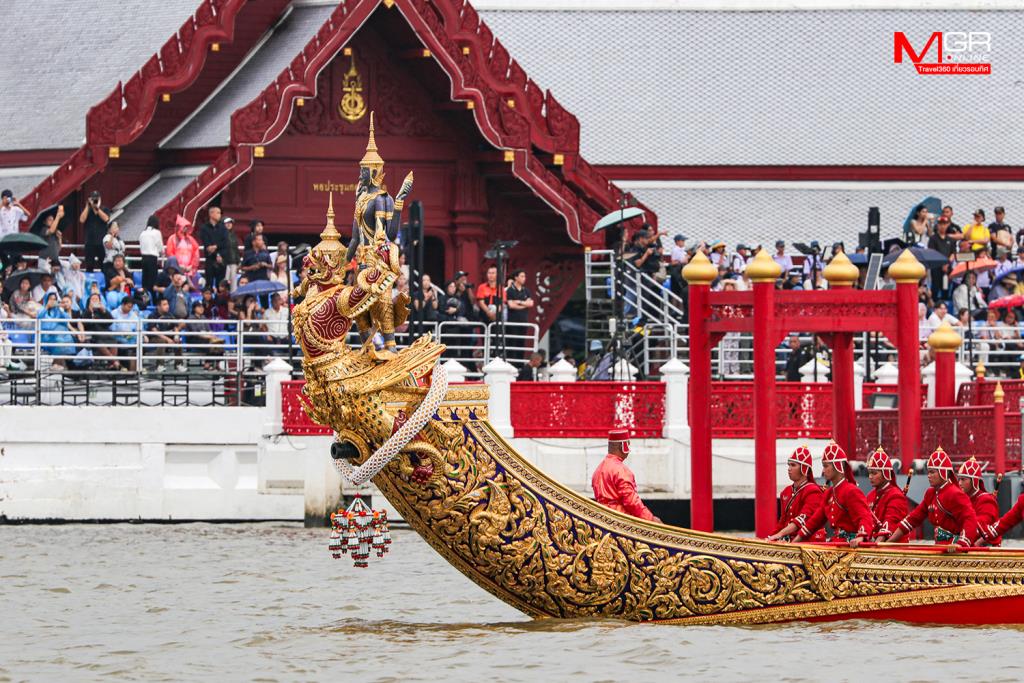 เรือพระที่นั่งนารายณ์ทรงสุบรรณ รัชกาลที่ ๙