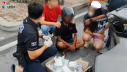 ช้างศึกสองเลรวบสองผัวเมียพร้อมของกลางไอซ์ 2 กิโลกรัมหน้าร้านสะดวกซื้อ