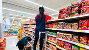 ของเต็มชั้นวาง! &ldquo;พาณิชย์&rdquo;ประสานผู้ประกอบการ ห้าง ร้านสะดวกซื้อ เติมสินค้า อย่าให้ขาด อย่าให้พร่อง