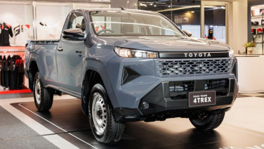 ส่องภาพ Toyota Hilux TRAVO Standard Cab 4TREX หัวเดี่ยวขับ 4 เริ่ม 767,000 บาท