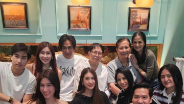 นิธิกานต์ ทองเจือ ลูกๆ หลานๆ จัดเบิร์ธเดย์ 80 ปี
