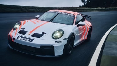 Porsche 911 Challenge น้องใหม่สายสนาม 515 แรงม้า จากพื้นฐาน 911 GT3