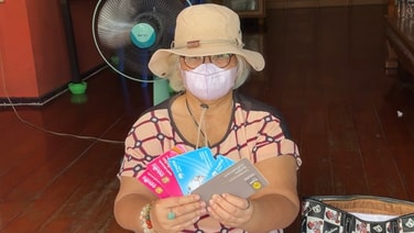 อดีตข้าราชการสาธารณสุขวัย 65 ถูกแก๊งคอลเซ็นเตอร์อ้างเป็นตำรวจ สภ.น่าน หลอกหมดตัว 4.2 ล้าน แถมทอง 5 บาท