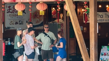 ทหารเรือสหรัฐฯ เยือนตลาดน้ำ 4 ภาค สัมผัสวิถีไทย ก่อนลุย Walking Street