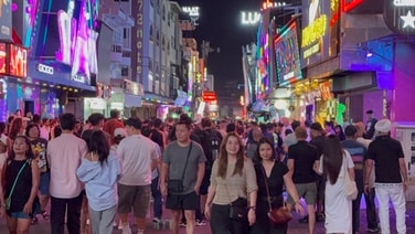 Walking Street ฟื้น นักท่องเที่ยวหนาตา ผู้ประกอบการยิ้มออก หลังเงียบเหงามานาน