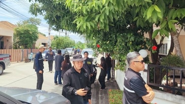ตำรวจล้อมบ้านเกลี้ยกล่อม ร.ต.ต. หลังภรรยาถูกยิงดับในโรงเรียนอนุบาล