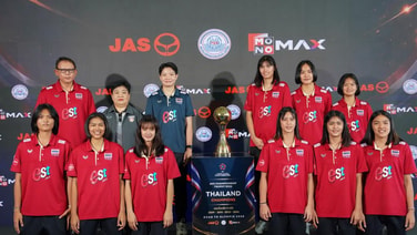 “JAS x MONO” เปิดบ้านโชว์ถ้วยประวัติศาสตร์ “AVC Champions Trophy” “สอง-วิภาวี”