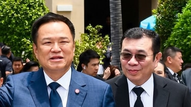“อนุทิน”ผวาร่วงกราว เคลียร์คนใกล้ตัวเอี่ยวโกงสอบท้องถิ่น!?