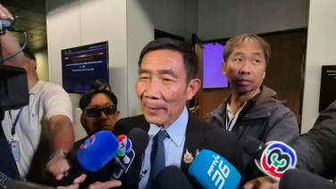 วุฒิฯเครียดปมฮั้ว โทรแจ้งกันวุ่นเจอสื่อดักต้องให้ตร.มาดู "สุเทพ" ฉุนปัดกล้อง “ชีวะภาพ” หาย "สมหมาย" ยังยิ้มสู้
