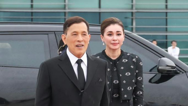 ในหลวง-พระราชินี เสด็จฯกลับประเทศไทย  เสร็จสิ้นการเสด็จพระราชดำเนินเยือนสาธารณรัฐสังคมนิยมเวียดนามอย่างเป็นทางการ