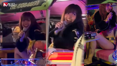 “ลิซ่า” ใส่กางเกงมวย รองเท้าหูหนีบ นั่งรถตุ๊กตุ๊ก โปรโมตเพลง SaWaDiKa เอ็นดูห่วงแฟนๆ ระวังรถกันด้วยนะคะ