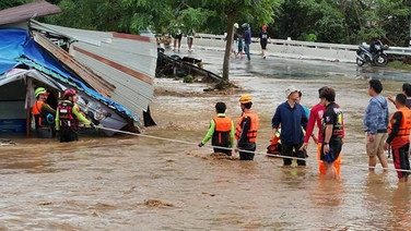 สระบุรีฝนถล่ม 85 มม. น้ำป่าทะลักมวกเหล็ก ชาวบ้านหนีน้ำอลหม่าน ผู้สูงอายุ-ทารก 5 เดือนติดบ้าน