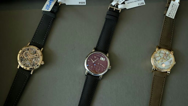 ชมสินค้าชิ้นเอกก่อนการประมูล HONG KONG FALL WATCH AUCTIONS ณ กรุงเทพมหานคร