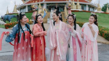 ททท.เชียงราย ชวนมาถ่ายชุดจีนโบราณที่ “วัดห้วยปลากั้ง”