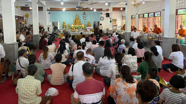 วัดเลียบคึกคัก! ปชช.แห่ร่วมทำบุญรับตายาย