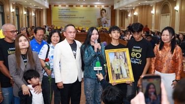 ดรามา สนั่นโซเชียล!  จังหวัดจัดต้อนรับ “เนเน่ รอยัล” กลับบ้าน มาถึงไม่ทันได้พักอัดงานแน่น