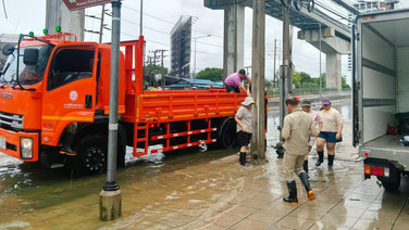 MEA เร่งช่วยพื้นที่น้ำท่วม ผู้ว่าการสั่งระดมรถรับ–ส่งประชาชน ตามนโนบายมท.พร้อมดูแลความปลอดภัยด้านไฟฟ้า