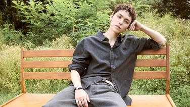 VERNON ชวนสัมผัส ความเรียบง่ายและเป็นตัวเอง