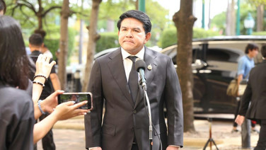“สุรศักดิ์” เผยเจอกับตัวกระเป๋าตกค้างการบินไทย ทหารไปช่วยไม่มีข้าว-ที่พักให้ ซัดผู้บริหารไม่พร้อมทำงานก็ลาออกไป
