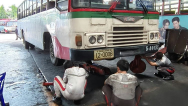 ขสมก.ตรวจเช็กความพร้อมรถโดยสาร เตรียมพร้อมรับวันทำงาน พรุ่งนี้ (30 กย.)
