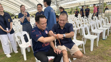 “อนุทิน” ถกแก้น้ำท่วมควบเบิร์ธเดย์ “เนวิน” จัดงานภายใน รับบริจาคซื้ออุปกรณ์แพทย์แทนของขวัญ รับอวยพรเป็นนายกฯ ให้เบื่อไปเลย