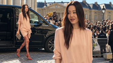 "โกฮยอนจอง" ผอมลงจนแฟนๆ ห่วง ขาเล็กลีบสะดุดตา หลังร่วมงาน Valentino
