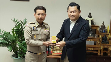 &ldquo;เสฏฐวุฒิ&rdquo; รายงานตัวรับเก้าอี้ นอภ.ลำสนธิ ยันถูกย้ายเป็นเรื่องธรรมดา ทำใจได้ ลั่นยังจะใช้โซเชียลเข้าถึงประชาชนง่าย