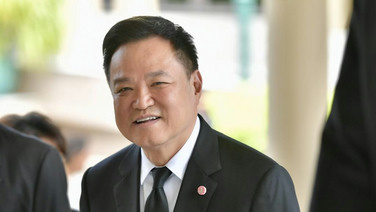 "อนุทิน" บอก "หิวๆ" หลังสื่อถาม กินอาหารอินเดียกับ "ธรรมนัส" ปัดตอบดึงร่วมรัฐบาล-ขอเสียงหนุนซักฟอก