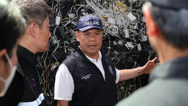 “วราวุธ”จับมือตม.ล่าตัวเจ้าของรง.รีไซเคิลขยะอิเล็กทรอนิกส์เถื่อน สั่งอุตฯจังหวัดไล่ตรวจรง.ประเภท105/106 ทั่วปท.