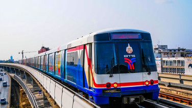 คมนาคม เช็กร่าง MOU โอนรถไฟฟ้า'สีเขียว-สีทอง'ให้รฟม. รอ”พิพัฒน์”เคาะชงครม.เริ่มค่าตั๋ว 17-45 บาท 1 ม.ค. 70