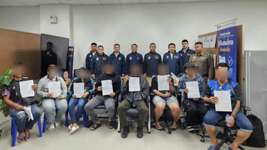 รวบ 8 ผู้คุมม้าถอนเงินแก๊งสแกมเมอร์ ถอนเงินเหยื่อนับล้านต่อวัน ก่อนแปรเป็นทองส่งบอสจีน