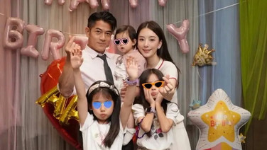 "กัวฟู่เฉิง" ฉลองวันเกิด 61 ปี เปิดภาพครอบครัวพร้อมหน้า 3 ลูกสาว เผยโฉมลูกคนเล็กครั้งแรก หล่ออมตะจนแฟนๆ ทึ่ง
