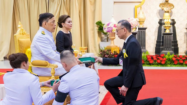 ไทยประกันชีวิต รับพระราชทานโล่ที่ระลึก ในฐานะองค์กรผู้ทำคุณประโยชน์