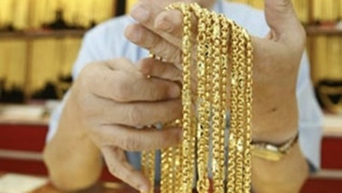 ทองคำโลกทรุดต่ำสุดรอบ 1 ปี! ทองไทยร่วง 1,550 บาท หลุด 63,000 บาท หายกว่า 4,000 บาทในเดือนเดียว