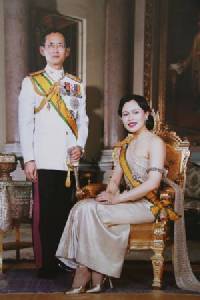 ชื่นชม “พระบรมฉายาลักษณ์” ที่หาดูได้ยากผ่านเลนส์ของ “จำนงค์ ภิรมย์ภักดี”