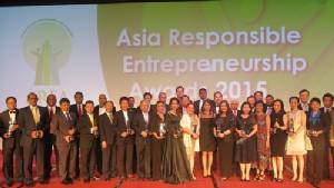 “ลามิน่าสานฝันเด็กไทยได้เล่าเรียน” คว้ารางวัล AREA Awards 2015 ภูมิภาคเอเชีย ในสาขา Social Empowerment
