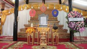 ผู้ว่าฯ ราชบุรี เป็นประธานพระราชทานน้ำหลวงสรงศพ “หลวงพ่อเอนก” มรณภาพด้วยด้วยโรคมะเร็งปอด