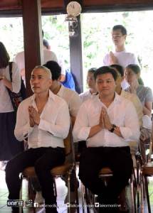 "คุณบอย" นำทีมนักแสดง "สี่แผ่นดิน" บวงสรวงสักการะ "ม.ร.ว.คึกฤทธิ์"
