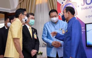 “ประยุทธ์” ส่งเสริมการจ้างงานนิสิตนักศึกษาจบใหม่ ย้ำเยาวชนคนรุ่นใหม่เป็นกำลังสำคัญสู่อนาคต