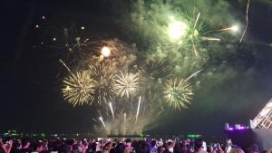 อลังการ Pattaya Countdown 2026 นทท.ไทย-เทศนับหมื่นแห่ร่วมงานแน่นชายหาด