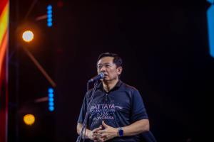 อลังการ Pattaya Countdown 2026 นทท.ไทย-เทศนับหมื่นแห่ร่วมงานแน่นชายหาด