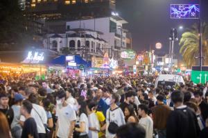 อลังการ Pattaya Countdown 2026 นทท.ไทย-เทศนับหมื่นแห่ร่วมงานแน่นชายหาด
