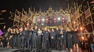 นทท.คึกคักร่วม CHIANG MAI COUNTDOWN 2026 ชมซุ้มไฟประดับสะพานนวรัฐและการแสดงพร้อมจุดพลุรับปีใหม่69