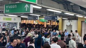 ระบบรางวันที่ 31 ธ.ค.68 ผู้โดยสารทะลุ 1.42 ล้านคน รถไฟฟ้าวิ่งถึงตี 2 รับ เคาท์ดาวน์“สายสีทอง”ทุบสถิติพุ่ง 25%